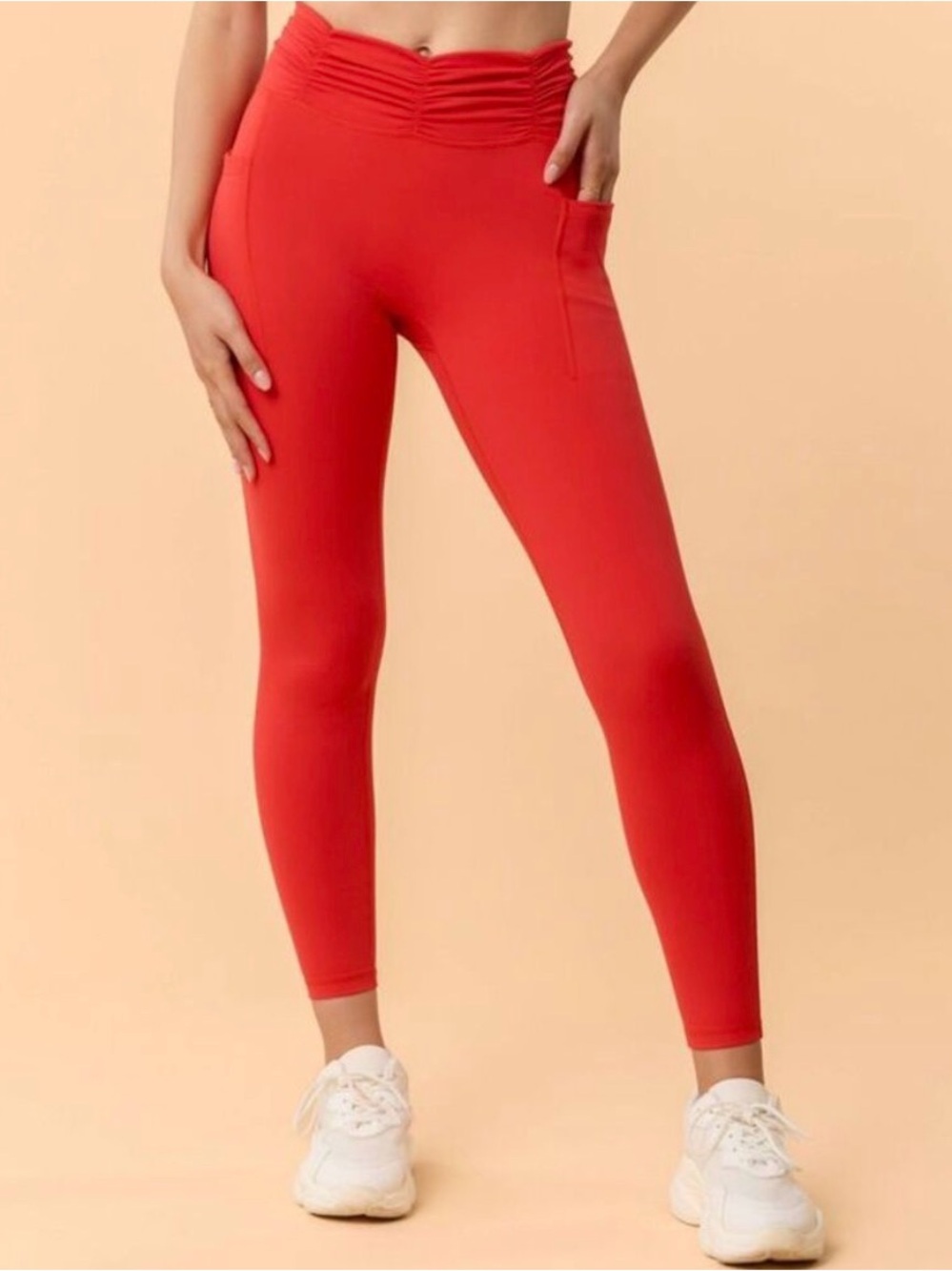 Blogilates Women's Ruched
Waist Leggings - Red S